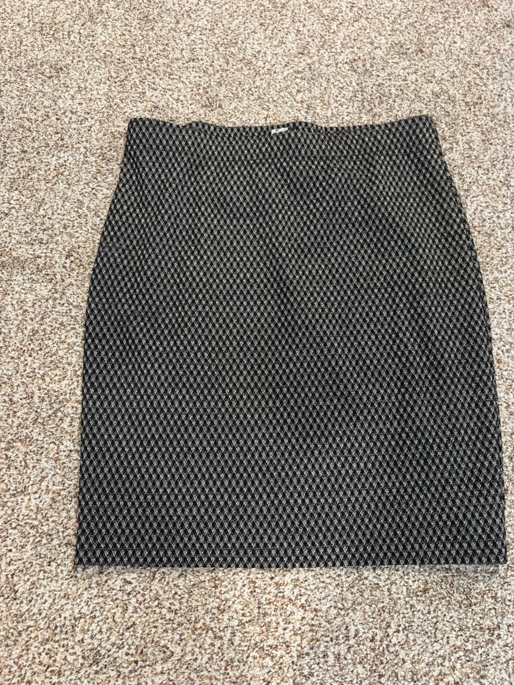 LOFT Black and White Textured Pencil Skirt